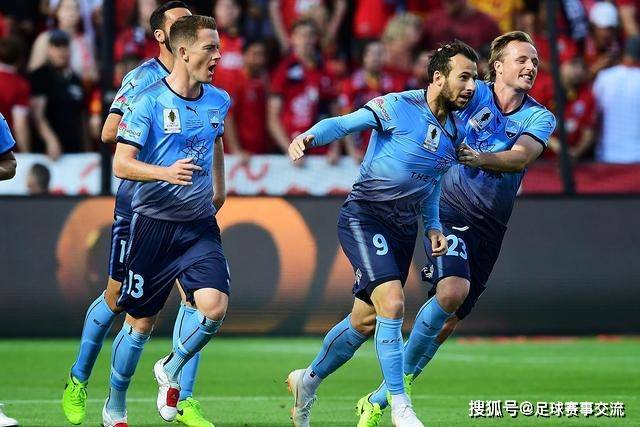巴萨总监德科赴马德里商谈阿尔瓦雷斯转会策略
